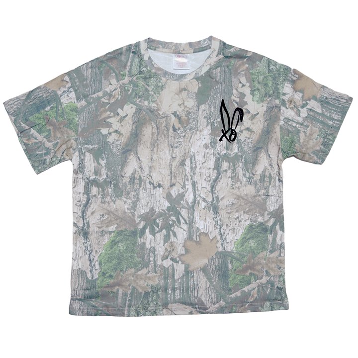 A classic real camo print tee with the Bunnie Xo logo embroidered in black on the front. 